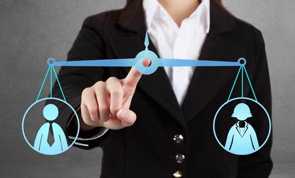 績效評估：客觀公正評價(jià)員工表現(xiàn)，激發(fā)員工動(dòng)力