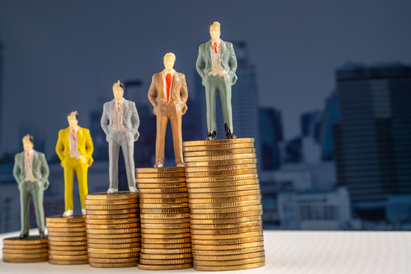 集團財務(wù)整合優(yōu)化：降低成本，提高資金使用效率