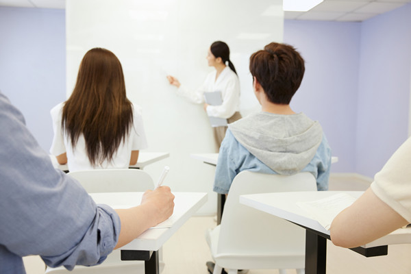 人才梯隊(duì)建設(shè)：培養(yǎng)儲(chǔ)備，確保企業(yè)持續(xù)發(fā)展