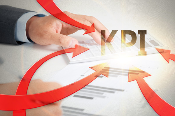 如何設(shè)計(jì)以績(jī)效為基礎(chǔ)的薪酬和獎(jiǎng)勵(lì)體系？