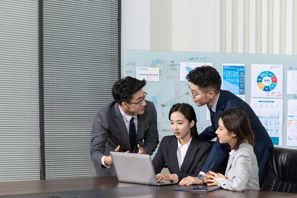 精益人才發(fā)展：培養(yǎng)專業(yè)人才，推動(dòng)企業(yè)持續(xù)發(fā)展