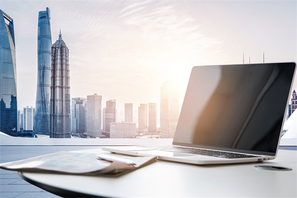 精心制定經(jīng)營策略，確保企業(yè)穩(wěn)健發(fā)展，實(shí)現(xiàn)長期盈利