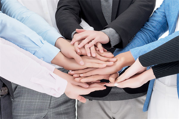 績(jī)效反饋助力成長(zhǎng)，促進(jìn)員工與企業(yè)共進(jìn)步