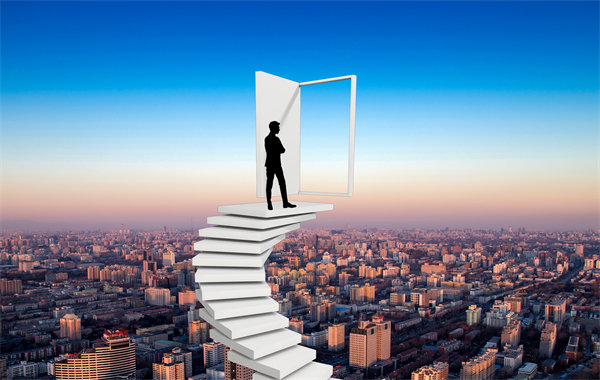 創(chuàng)新組織規(guī)劃模式，構(gòu)建未來(lái)導(dǎo)向的企業(yè)發(fā)展藍(lán)圖