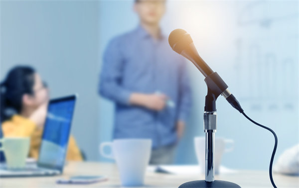 企業(yè)文化如何深度融合HR管理，增強(qiáng)團(tuán)隊(duì)凝聚力？