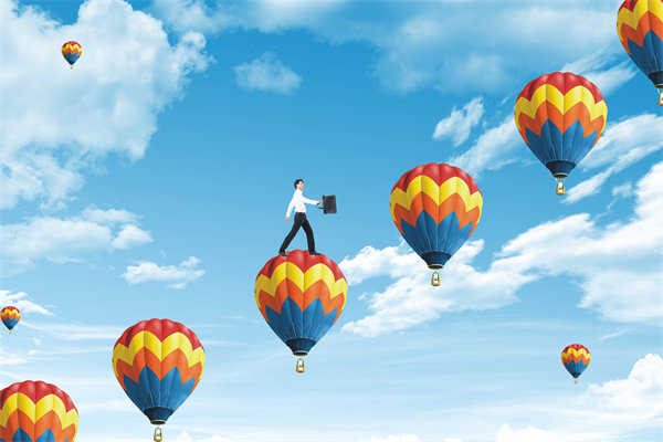 集團(tuán)人才戰(zhàn)略：如何促進(jìn)內(nèi)部流動與外部吸引？