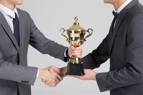 人才流失對(duì)企業(yè)管理的挑戰(zhàn)及應(yīng)對(duì)策略？