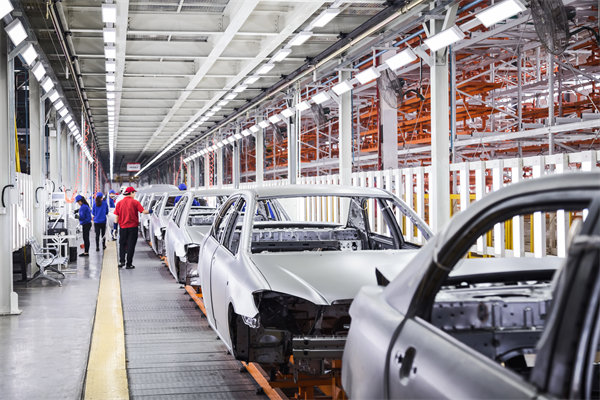 精益生產(chǎn)實(shí)踐中，如何平衡自動(dòng)化與人工操作？