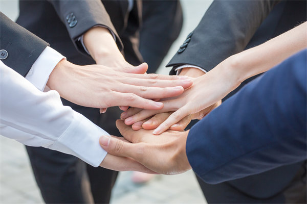 如何平衡員工工作與生活的界限，增強工作滿意度？