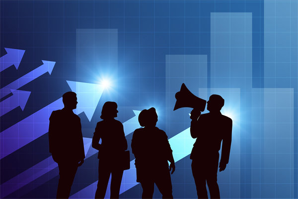 在制定年度經(jīng)營計(jì)劃時，如何平衡創(chuàng)新與穩(wěn)健？