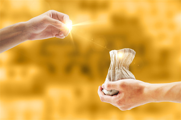 跑步入場(chǎng)的00后3天賺了3萬(wàn)，對(duì)打工族有何啟示？