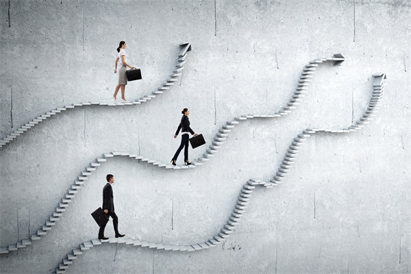 如何平衡員工個(gè)人績(jī)效與企業(yè)整體目標(biāo)，實(shí)現(xiàn)雙贏？