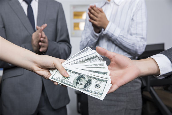 薪酬優(yōu)化時(shí)，如何評(píng)估員工貢獻(xiàn)與崗位價(jià)值？