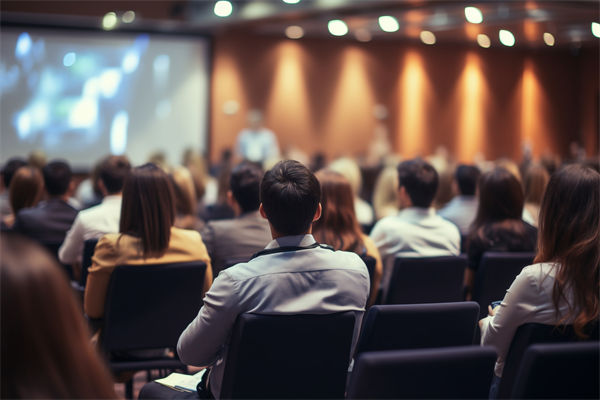 在員工培訓(xùn)上，企業(yè)應(yīng)如何投入，以獲得最大回報(bào)？