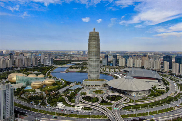 鄭州戰(zhàn)略咨詢公司如何為企業(yè)定制長遠(yuǎn)發(fā)展規(guī)劃？