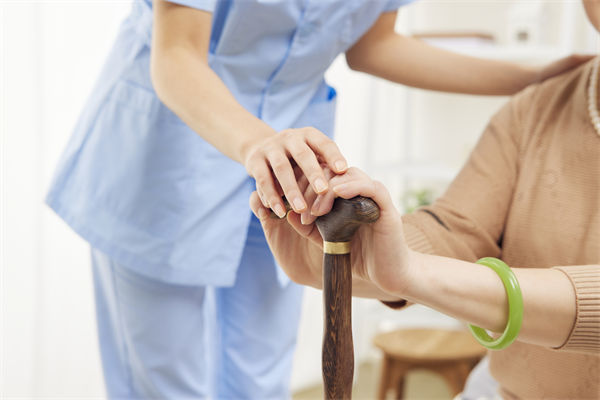 多家藥企叫停創(chuàng)新藥研發(fā)項(xiàng)目，關(guān)聯(lián)行業(yè)需要戰(zhàn)略調(diào)整？