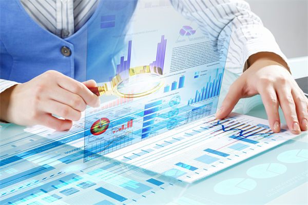 數(shù)據(jù)分析如何幫助組織規(guī)劃更精準(zhǔn)地預(yù)測未來趨勢？