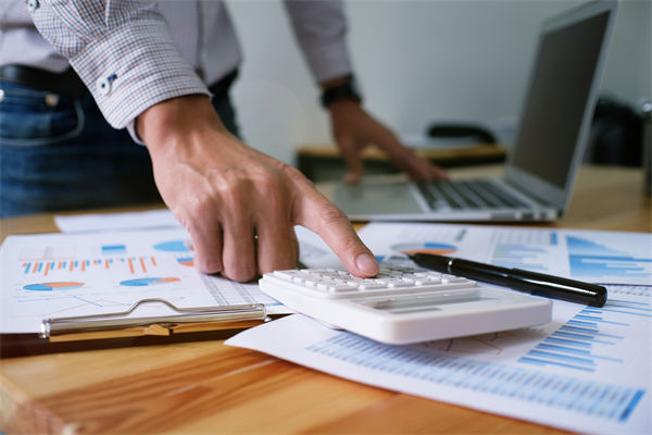 薪酬與績(jī)效如何掛鉤，專業(yè)咨詢?nèi)绾沃珳?zhǔn)設(shè)計(jì)？