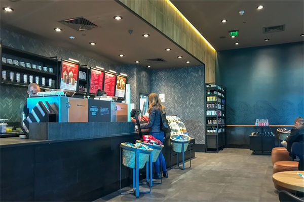 福利政策在薪酬體系中的作用及其優(yōu)化策略是什么？