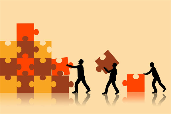 如何構(gòu)建跨部門協(xié)作機(jī)制，確保戰(zhàn)略規(guī)劃的順利實(shí)施？