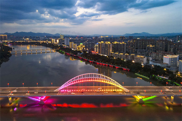 贛州大型企業(yè)如何通過集團(tuán)管控咨詢公司優(yōu)化資源配置？