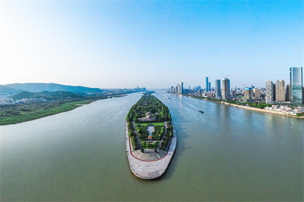 長沙戰(zhàn)略咨詢公司如何幫傳統(tǒng)企業(yè)突破發(fā)展瓶頸實(shí)現(xiàn)轉(zhuǎn)型？