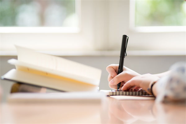 文化管理考核失效，員工參與度低，如何重塑激勵(lì)機(jī)制？