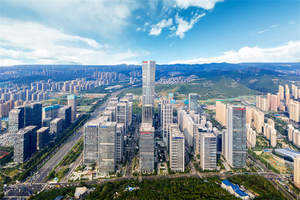 企業(yè)管理難題頻出，濟南管理咨詢?nèi)绾尉珳势凭帜鎰菰鲩L？