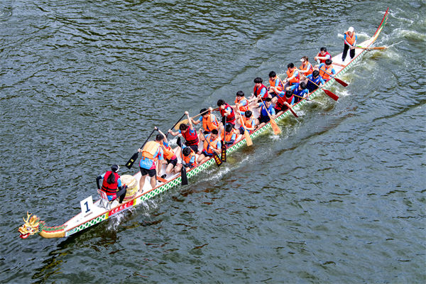 起猛了龍舟都能蹦迪了，企業(yè)文化對此有何啟示？