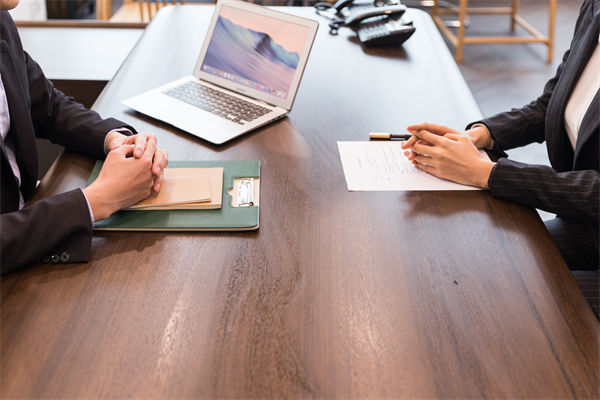 績(jī)效溝通障礙重重，怎樣搭建順暢溝通機(jī)制助力考核？