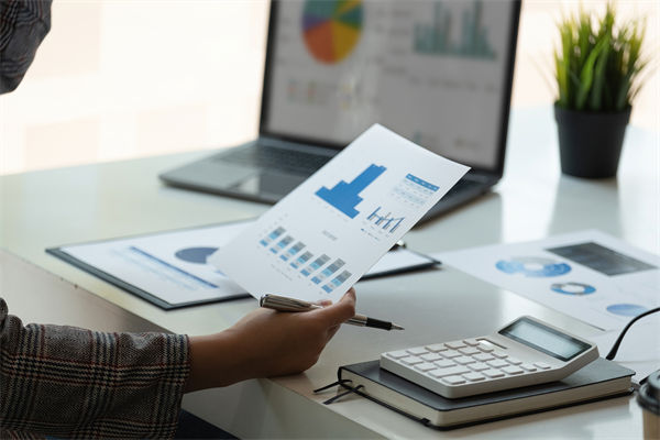 執(zhí)行與預(yù)算嚴(yán)重脫節(jié)，企業(yè)如何構(gòu)建動(dòng)態(tài)監(jiān)控與調(diào)整機(jī)制？