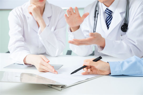 為什么越來(lái)越多的人想學(xué)醫(yī)了？與薪酬方面有關(guān)系么？