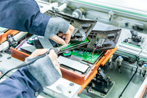 如何通過精益生產(chǎn)優(yōu)化生產(chǎn)布局，提升整體生產(chǎn)效率？