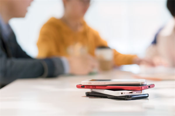 人力資源該管控還是賦能？多數(shù)企業(yè)都踩錯(cuò)了管理節(jié)奏！