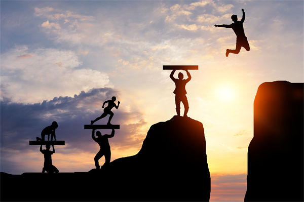 企業(yè)文化淪為口號：形式主義背后藏著哪些管理危機(jī)？