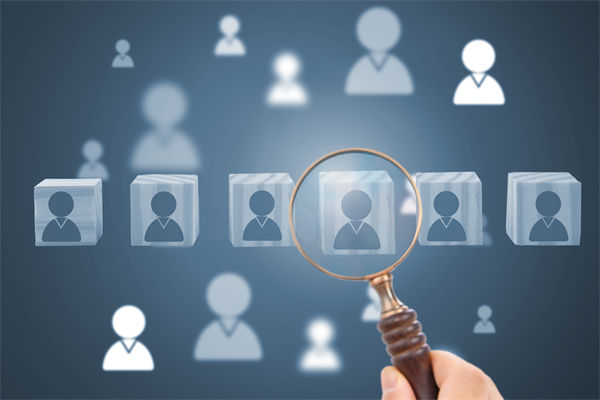 招聘成本節(jié)節(jié)攀升，人力資源管理如何精準鎖定人才？