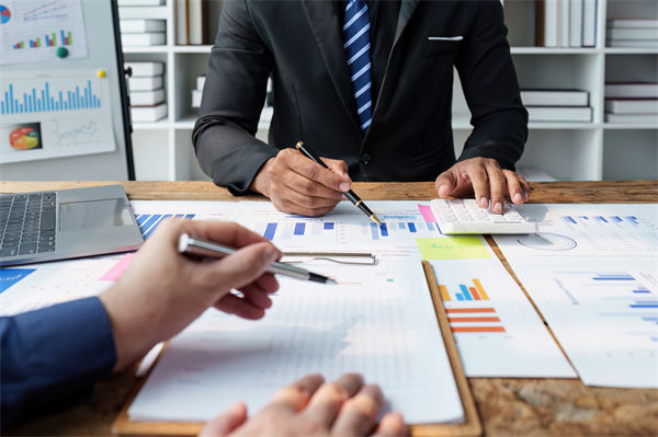 效能提升乏力，數(shù)智化咨詢怎樣協(xié)助找到破局支點？