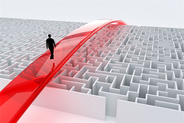 行業(yè)變局加速，企業(yè)戰(zhàn)略如何避開陷阱抓住新機(jī)遇？