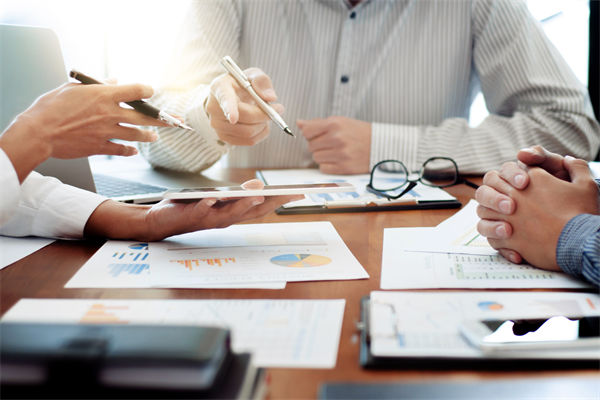 團(tuán)隊(duì)積極性持續(xù)低迷，薪酬咨詢能否撬動(dòng)深層動(dòng)力？