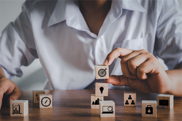 戰(zhàn)略目標(biāo)層層分解后，部門協(xié)同為何反成內(nèi)耗根源？