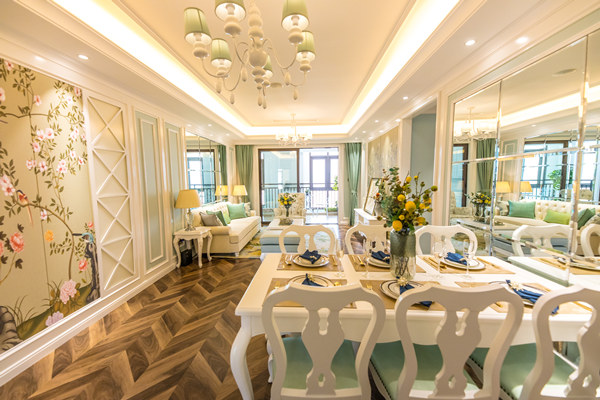 燈飾行業(yè)精益生產(chǎn)管理咨詢公司哪家好，能解小批量定制效率低？